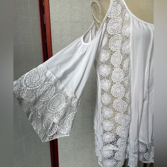 Solitaire Swim White Swimsuit Cover-Up w/Sheer Lace & Bell Sleeves (LG) - Picture 7 of 15